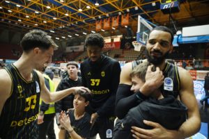 Ο Κώστας Αντετοκούνμπο αποκάλυψε τα λόγια του Γιάννη που άλλαξαν τη ζωή του