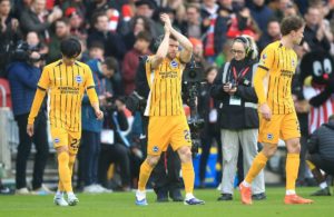 O Mίλνερ «έσπασε» το ρεκόρ συμμετοχών, αλλά τον… χωρίζουν πάνω από 200 ώρες στην Premier League με τον Μπάρι!