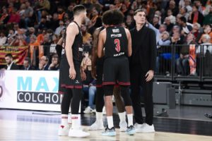 Για τρίτη φορά σε έναν μήνα ο Ολυμπιακός έγινε στο ίδιο έργο θεατής