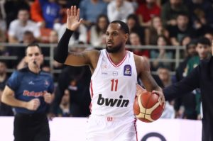 Τα δεδομένα για Μόντε Μόρις ενόψει ντέρμπι και το «ντόμινο» των ερυθρόλευκων γκαρντ