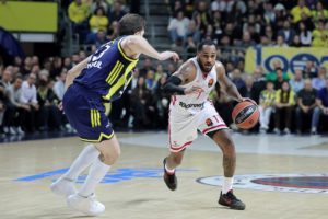 Γιατί το ντέρμπι κορυφής του Ολυμπιακού με τη Φενέρμπαχτσε είναι… ειδικών συνθηκών και για τους δύο;