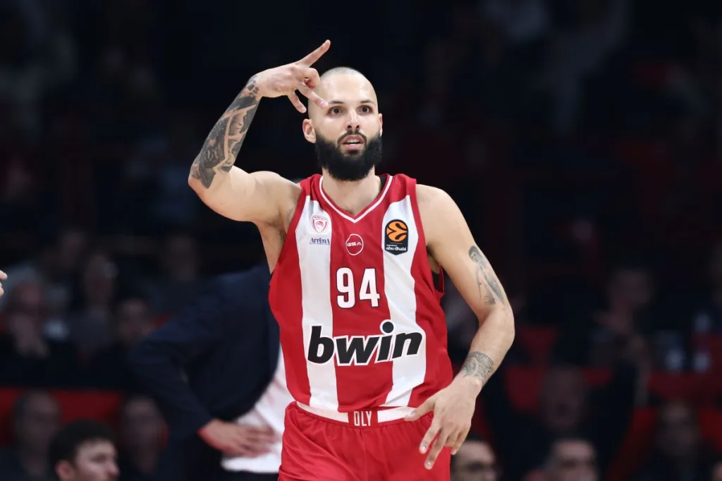 H «ραψωδία» του Φουρνιέ: Τα ρεκόρ καριέρας που «διέλυσε», απέναντι στη Φενέρμπαχτσε!