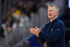 Ο Κερ αποθέωσε τον Γιουρτσεβέν, λίγες ημέρες πριν «τελειώσει» το συμβόλαιό του: «Πολύ καλός & ταλαντούχος» (video)