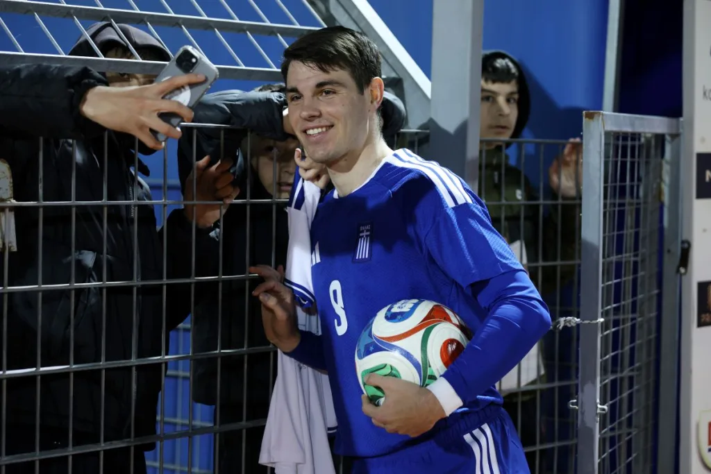 Εθνική Ελπίδων, χατ-τρικ και 21ος αιώνας έχουν «ταιριάξει» μόνο για τον Κούτσια και ακόμα δύο ποδοσφαιριστές! (video)