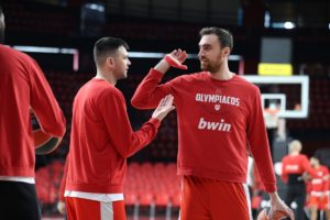 Τι ισχύει με Μιλουτίνοφ & ο μοναδικός… εχθρός