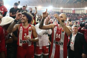 Ο Ολυμπιακός έφτασε τον αριθμό «11» και πήρε «παράταση» στο σερί του στα ευρωπαϊκά ντέρμπι «αιωνίων»! 