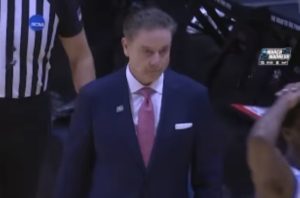 Η αντίδραση-έπος του Ρικ Πιτίνο σε ένα ιστορικό buzzer-beater, που γύρισε το ρολόι 27 χρόνια πίσω! (video)