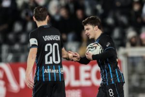 Τρομερός Τζόλης ξανά: Κέρδισε κόκκινη, σκόραρε και «οδήγησε» την Κλαμπ Μπριζ στην ανατροπή! (video)