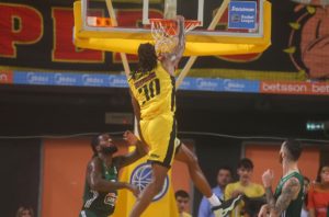 Πρώην dunker του Άρη έλαμψε και χτυπά την πόρτα της Euroleague