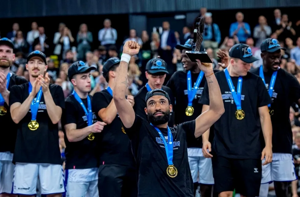 Ο δεξιόχειρας που σουτάρει με το αριστερό και «σκότωσε» τον ΠΑΟΚ