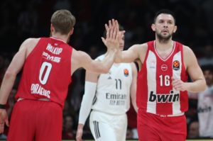 Ο Παπανικολάου σκαρφάλωσε στο Top-3 της Euroleague: Ποιον έπιασε και ποιους κυνηγά;