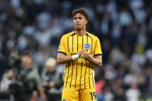 O προπονητής της Μπράιτον «έδειξε» πόσο πιστεύει στον Κωστούλα, μέσα από μία ατάκα!