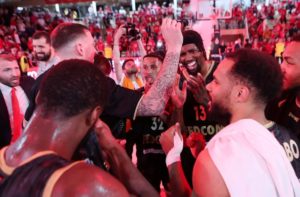 «Αν είναι ο τελευταίος χωρός, ας είναι ο καλύτερος»: Η ατάκα του προπονητή της Μονακό για τα playoffs με Ολυμπιακό (video)